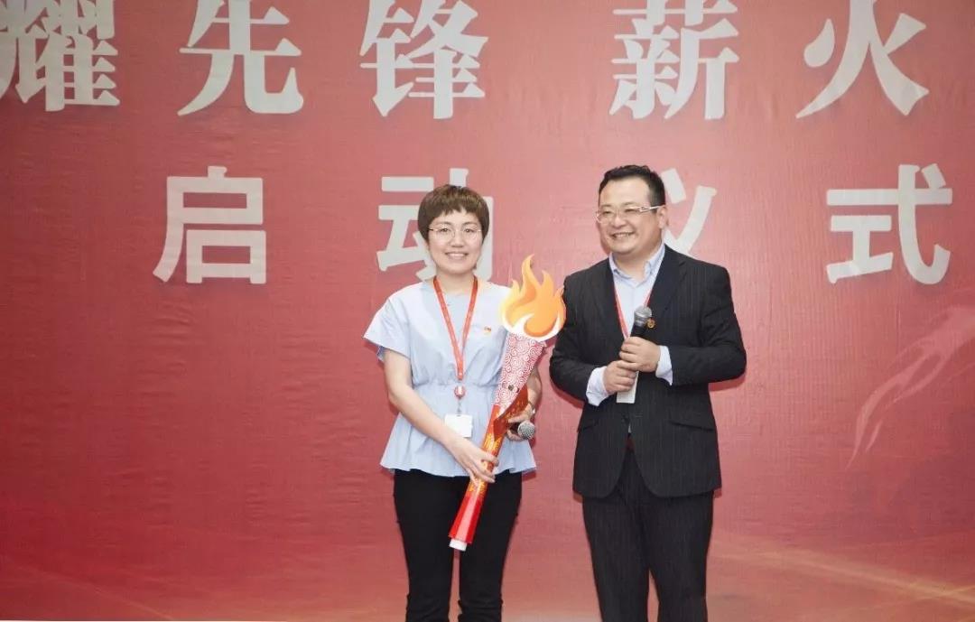 光耀先锋  薪火接力 传递先锋精神，开拓全新事业   张建军—叶根源(图1)